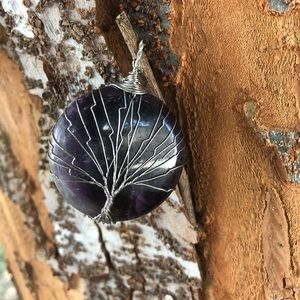 Amethyst round pendant necklace
